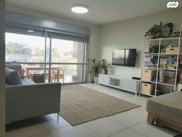 דירות למכירה , מילכה וולפסון מזכרת בתיה דירות למכירה , מילכה וולפסון מזכרת בתיה