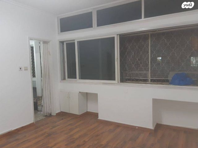 נכסים מסחריים , וייצמן 43 כפר סבא נכסים מסחריים , וייצמן 43 כפר סבא