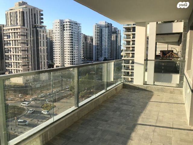 דירות למכירה , הצנחנים הוד השרון דירות למכירה , הצנחנים הוד השרון