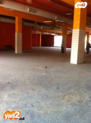 מחסנים, העבודה, אזור תעשיה ראש העין, ראש העין