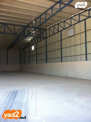 מחסנים, כפר קאסם, כפר קאסם