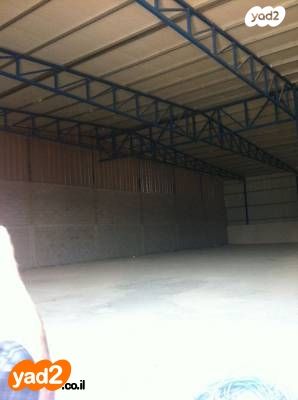 מחסנים, כפר קאסם, כפר קאסם