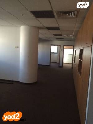 מחסנים, כפר קאסם, כפר קאסם