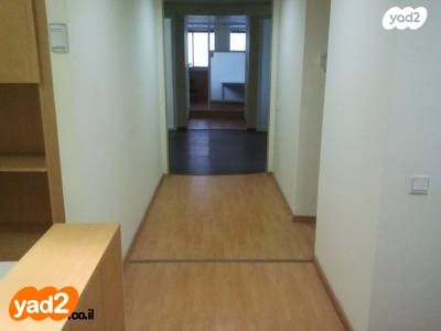 משרדים, תובל, בורסה, רמת גן