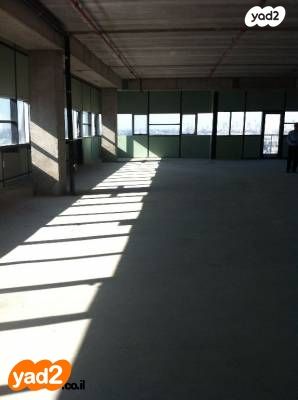 מחסנים, שאר העיר, בני ברק