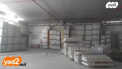 מחסנים, שאר העיר, בני ברק