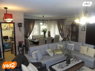 בית פרטי/ קוטג', בת חפר, בת חפר