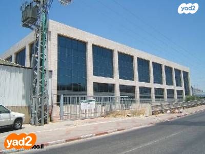 בניין משרדים, כפר סבא