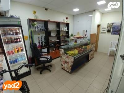 חנויות/ שטח מסחרי, קיבוץ גלויות 1, רובע ב', אשדוד