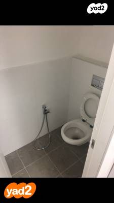 חנויות/ שטח מסחרי, אחוזת אתרוג 1, מרכז שפירא, מרכז שפירא