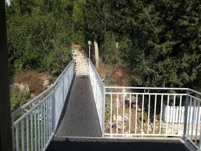 איריס 18