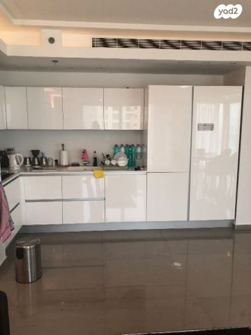 דירה, הירקון 10, כרם התימנים, תל אביב יפו