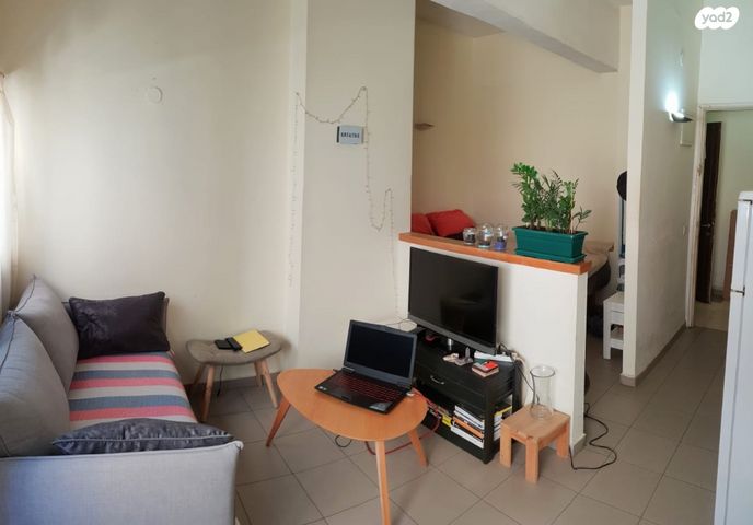 אבן גבירול 11