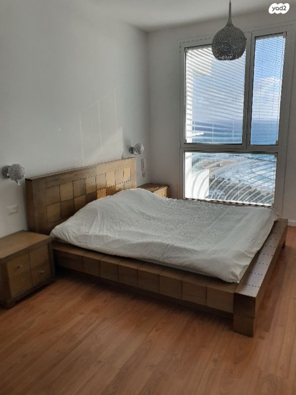 גג/ פנטהאוז, דוד המלך 8, צפון מערב מרכז העיר, נתניה