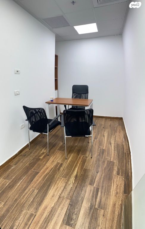 יגאל אלון 94