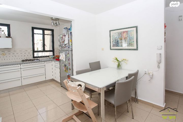 דירה, המעגל, רימון, קרית אונו