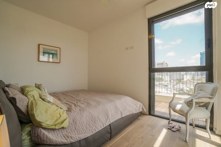 גג/ פנטהאוז, י.ל. פרץ 35, נווה שאנן, תל אביב יפו