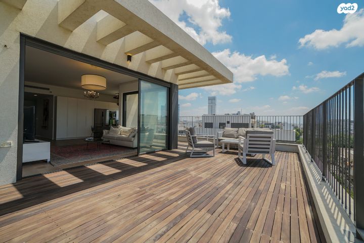 גג/ פנטהאוז, י.ל. פרץ 35, נווה שאנן, תל אביב יפו