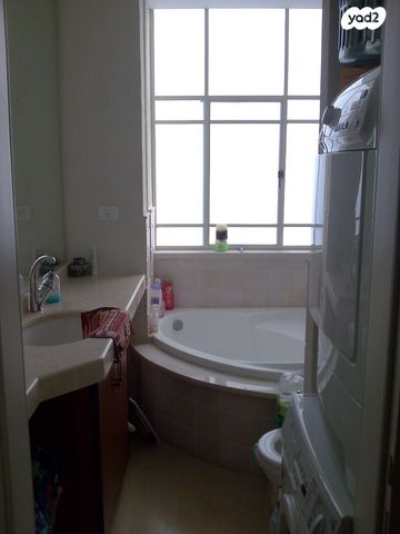 דירה, פרופ' שור, הצפון החדש - כיכר המדינה, תל אביב יפו