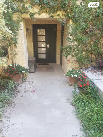 דו משפחתי, הדרור, שכונה ד', מבשרת ציון