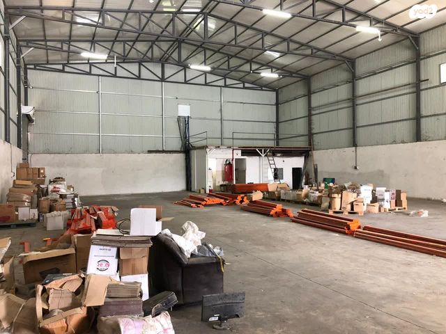 מחסנים, כפר קאסם, כפר קאסם