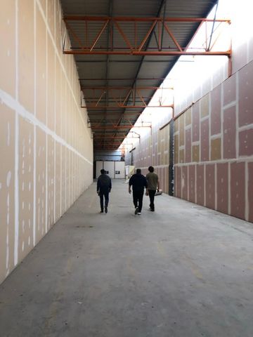 מחסנים, שאר העיר, בני ברק