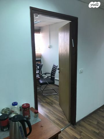 משרדים, יגאל אלון, יד אליהו, תל אביב יפו