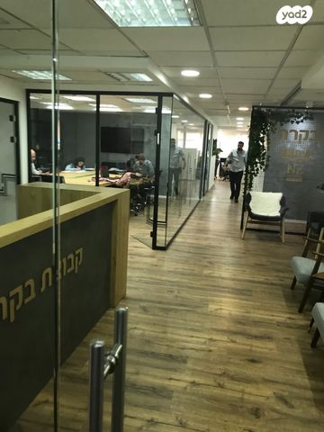 משרדים, יגאל אלון, יד אליהו, תל אביב יפו