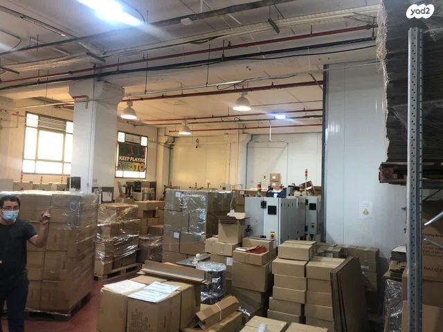 מבני תעשיה, אזור תעשיה ג, חולון