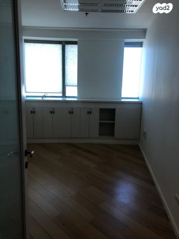 משרדים, פארק תעשיה אפק, ראש העין