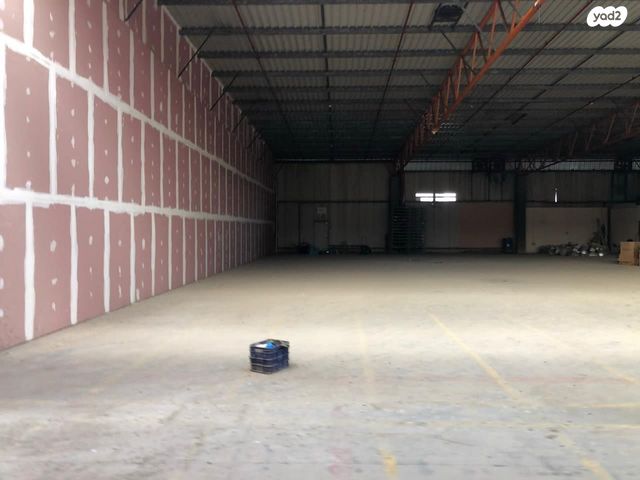 מחסנים, שאר העיר, בני ברק