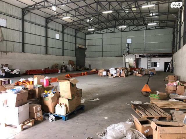 מחסנים, כפר קאסם, כפר קאסם