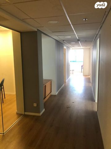 בניין משרדים, פארקטק פתח תקווה / אזור תעשייה קרית אריה, פתח תקווה