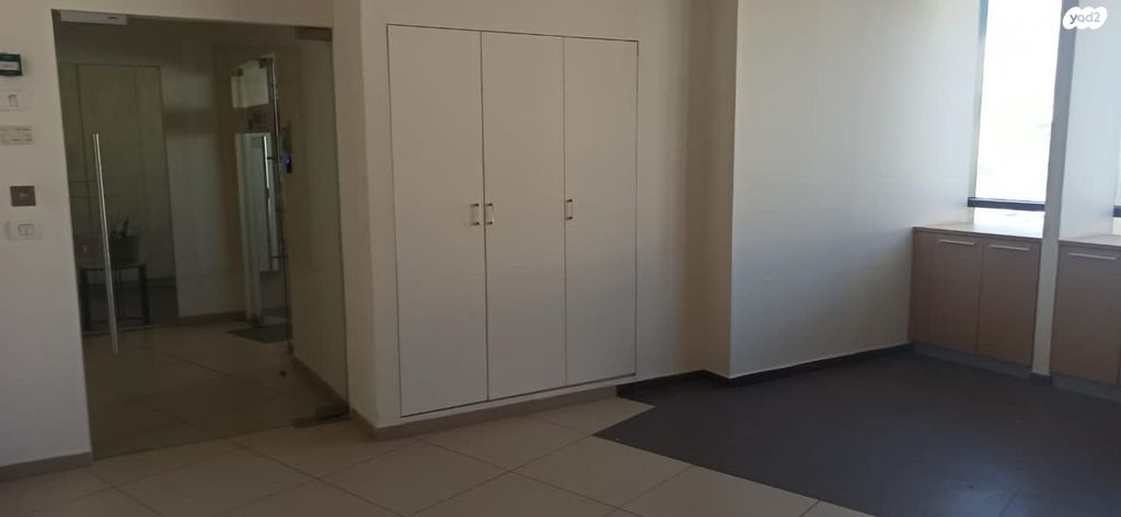 משרדים, הוד השרון