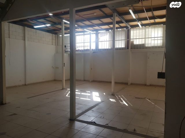 מחסנים, הקשת, יעלים, שוהם