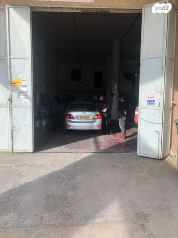 מחסנים, הקשת, יעלים, שוהם