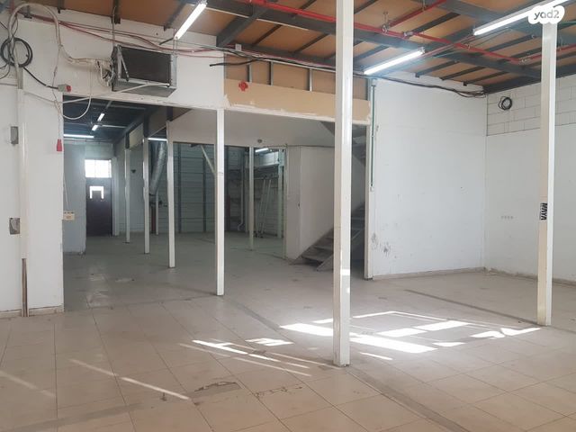 מחסנים, הקשת, יעלים, שוהם