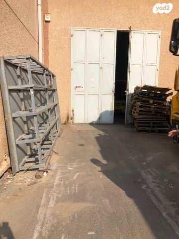 מחסנים, הקשת, יעלים, שוהם