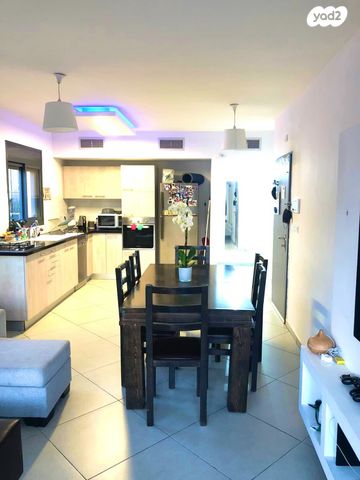 דירה, מרכז, הרצליה