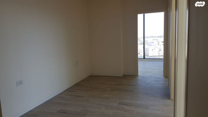 משרדים, הרב ניסנבאום 37, אזור תעשיה, בת ים