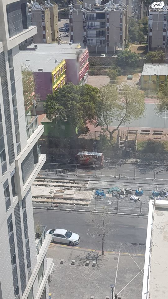 משרדים, הרב ניסנבאום 37, אזור תעשיה, בת ים