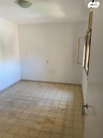 דירה, יצחק גרינבוים 31, נאות שקד, נתניה