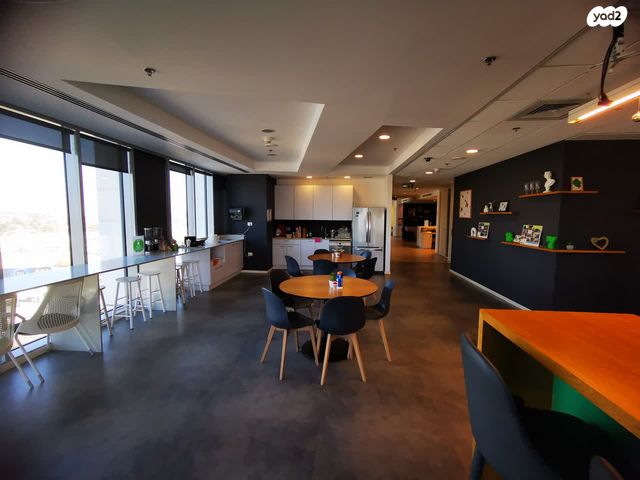 משרדים, דרך ששת הימים, בני ברק