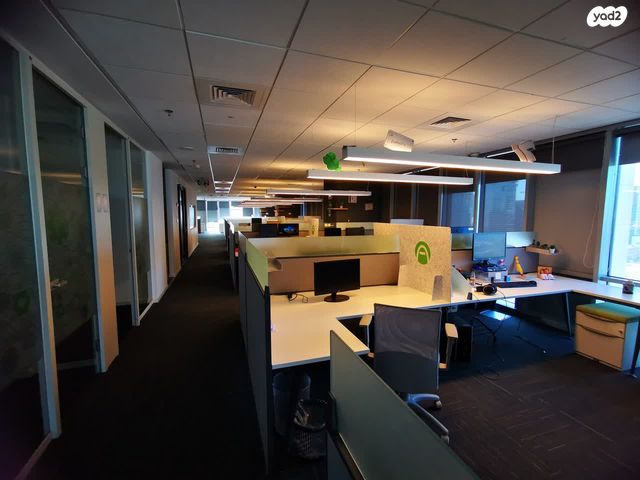משרדים, דרך ששת הימים, בני ברק