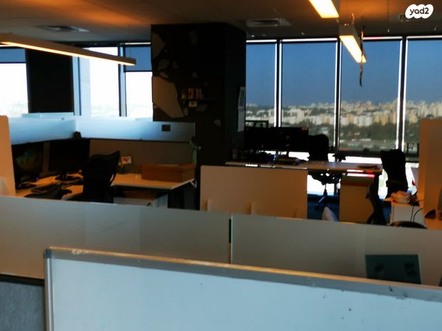 משרדים, דרך ששת הימים, בני ברק