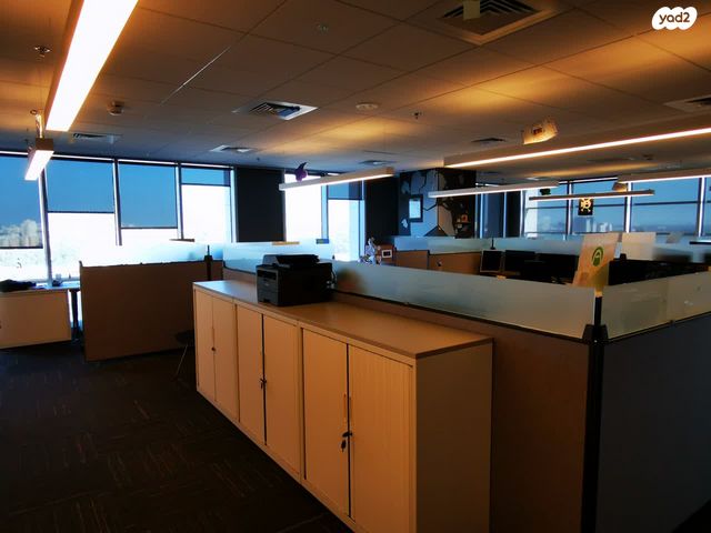 משרדים, דרך ששת הימים, בני ברק