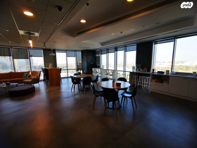 משרדים, דרך ששת הימים, בני ברק