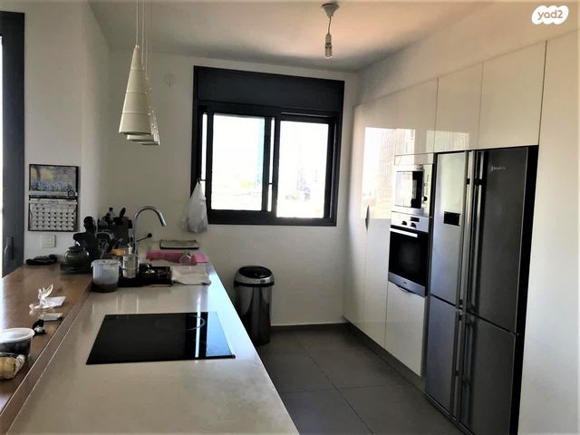 דירה, אלוף קלמן מגן, תל אביב יפו