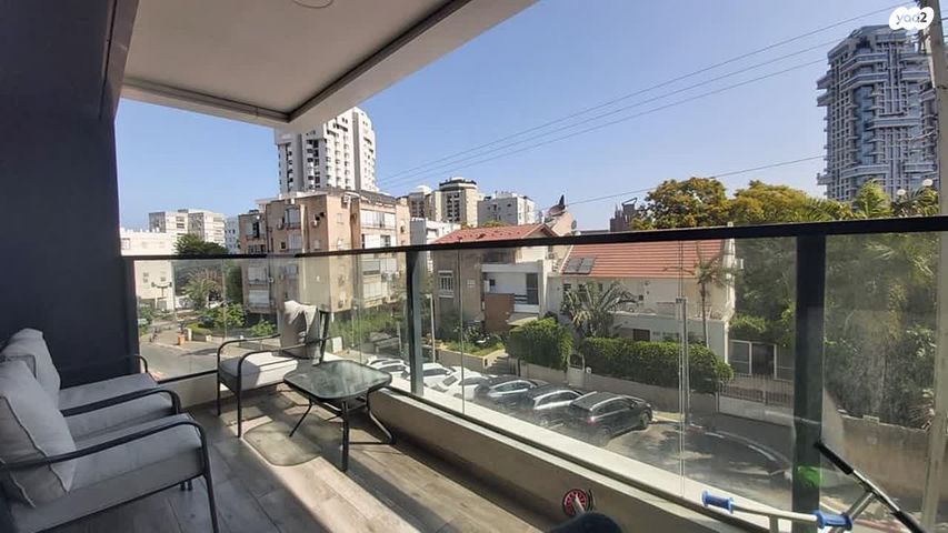 דירה, משה שרת, הצפון החדש - כיכר המדינה, תל אביב יפו