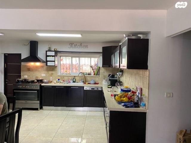 דו משפחתי, קרית טבעון